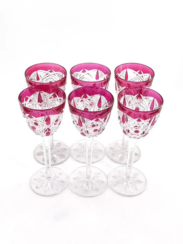Suite de 6 verres à vin du Rhin en cristal de Baccarat, modèle Lagny. – Image 3